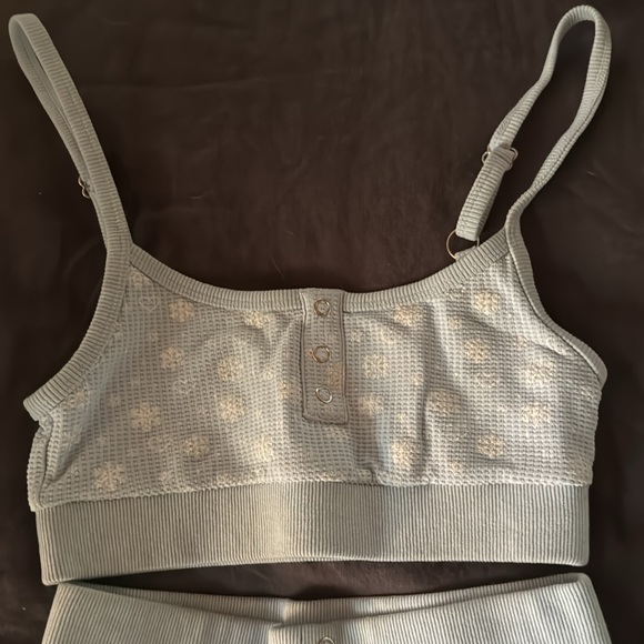 Frankie’s Bikinis Snowflake Pajama Set - Picture 3 of 8